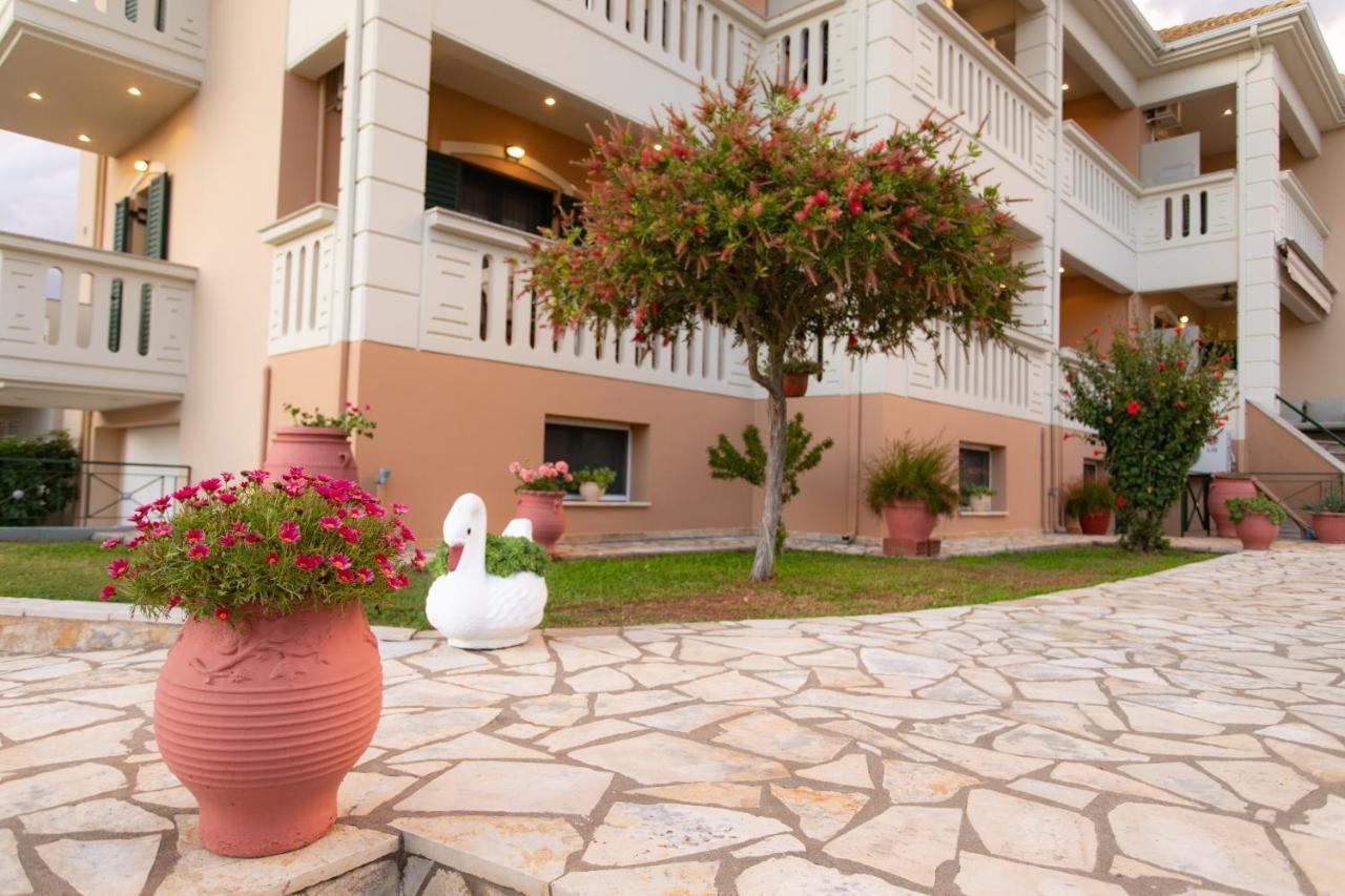 Lady Elena Hotel Аммудия Экстерьер фото