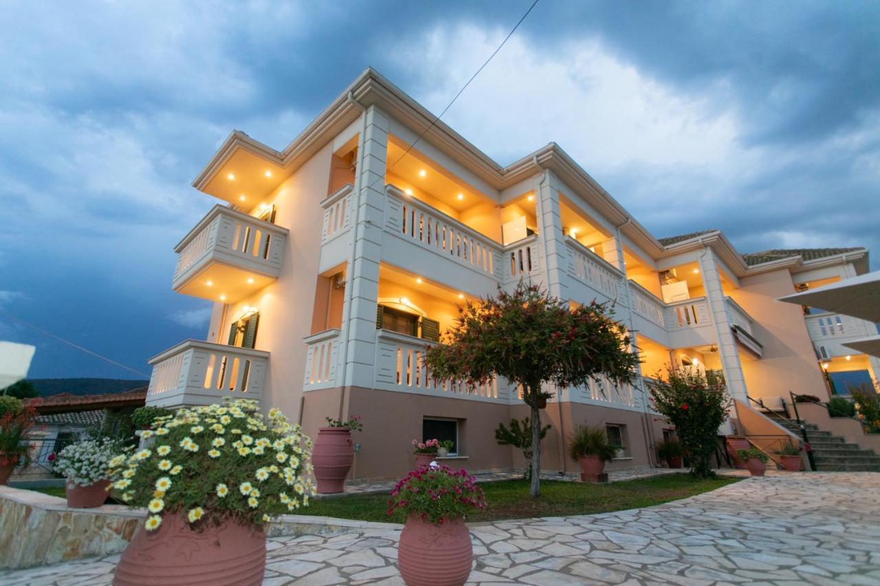 Lady Elena Hotel Аммудия Экстерьер фото