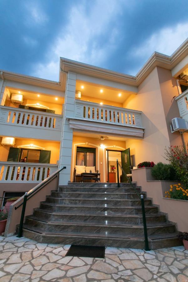 Lady Elena Hotel Аммудия Экстерьер фото